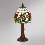 Lesly – lille bordlampe i Tiffany design