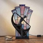 Flamina – flot bordlampe i Tiffany stil