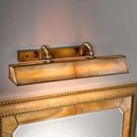 Klassisk Galleria billedlampe i rav/messing