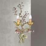 Viticcio væglampe med blomsterpynt