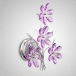 Blomstret designet væglampe Purple