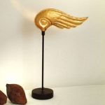 iøjnefaldende HERMES GOLD bordlampe