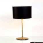 Elegant Mattia bordlampe med oval skærm