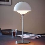 Hvid bordlampe Motown med gitter