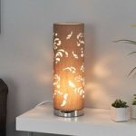 Fortryllende bordlampe Flora cappuccino m. deko