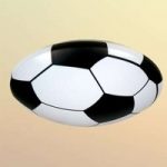 Fodbold loftlampe i kunststoff