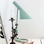Louis Poulsen AJ – designer bordlampe, petrol