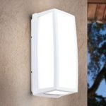 Hvid LED udendørs væglampe Bob i aluminium, IP54