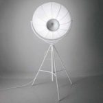 Imponerende standerlampe Fortuny Blanca