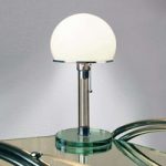 Wagenfeld bordlampe udformet i glas