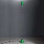 Grøn LED-standerlampe Gru – dæmpbar