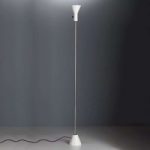 Hvid designer-standerlampe Gru med LED-lys