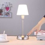 Gregor – bordlampe med glasskærm