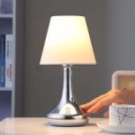 Smart bordlampe Marike med stofskærm