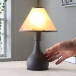 Rustbrun bordlampe Ellen med glasskærm