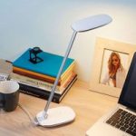 Hvid LED skrivebordslampe Verena, USB-stik