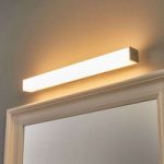 Lenn firkantet badeværelsesvæglampe med LED’er