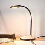 LED skrivebordslampe Ivan i lysegrå og sort