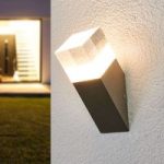 Skrå LED udendørs væglampe Nerius i rustfrit stål